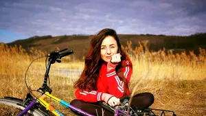 Poliţista care s-a plâns de maşinile MAI îşi continuă RĂFUIALA cu statul: Instituţiile au ajuns „bătaia de joc a unor birjari semianalfabeţi”