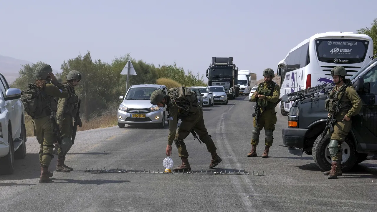 Militant palestinian, rănit grav în confruntări cu armata israeliană în Cisiordania
