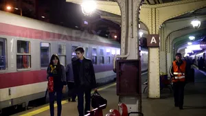 Control ANPC la Gara de Nord: Amenzi de 100.000 lei pentru condiţiile de pe peroane şi din trenuri