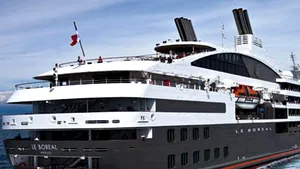 Circa 350 de persoane evacuate de pe un vas de croazieră din cauza unui incendiu