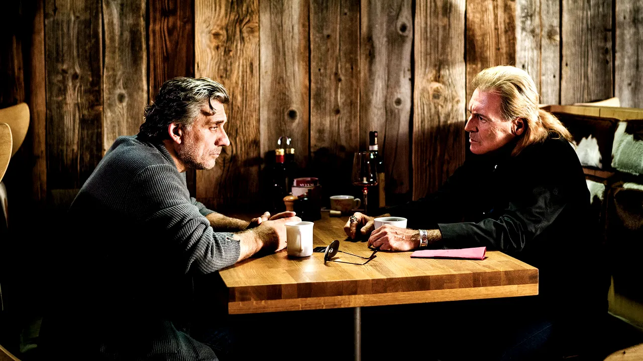 Cum a ajuns iniţiatorul trupei Roşu şi Negru, Nancy Brandes, să-l convingă pe unul dintre cei mai cunoscuţi actori israelieni să joace într-un film românesc cu Armand Assante | FOTO