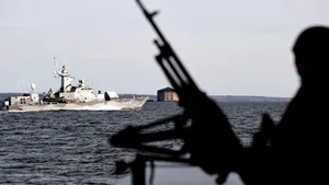 Marina turcă a capturat cinci piraţi în largul Somaliei