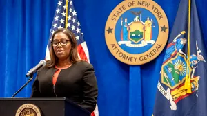New York vrea să desfiinţeze cea mai puternică asociaţie pro-arme din SUA. Liderii organizaţiei ar fi cheltuit fondurile pe vacanţe exotice