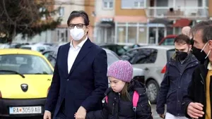 Preşedintele Macedoniei de Nord a însoţit la şcoală o fetiţă de 11 ani cu sindromul Down. Eleva, agresată de colegi

