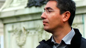 Doru Buşcu şi Sabina Fati s-au înscris la licitaţia pentru vânzarea publicaţiei Academia Caţavencu