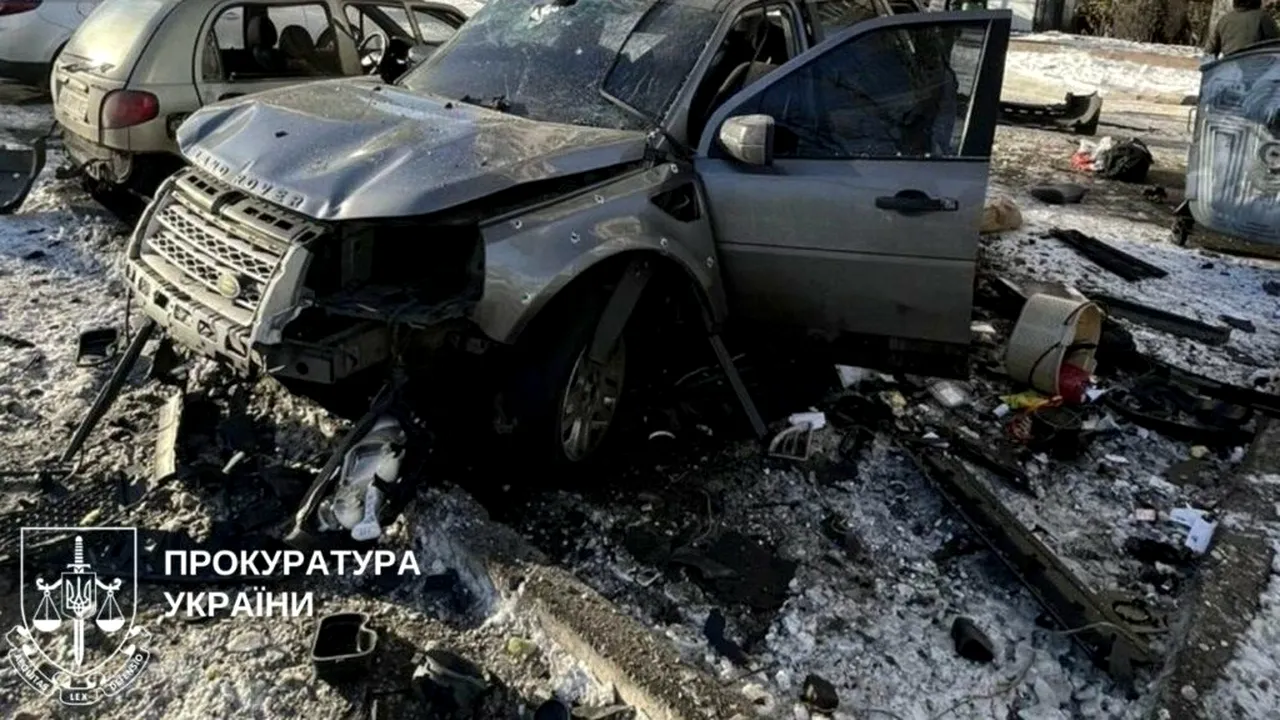Explozie la o mașină în Kiev: un militar rănit, cazul tratat ca atac terorist