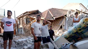 Autorităţile greceşti au declarat stare de urgenţă pe insula Lesbos, în urma cutremurului de luni