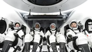 Patru astronauţi americani vor vota din spaţiu pentru alegerile prezidenţiale