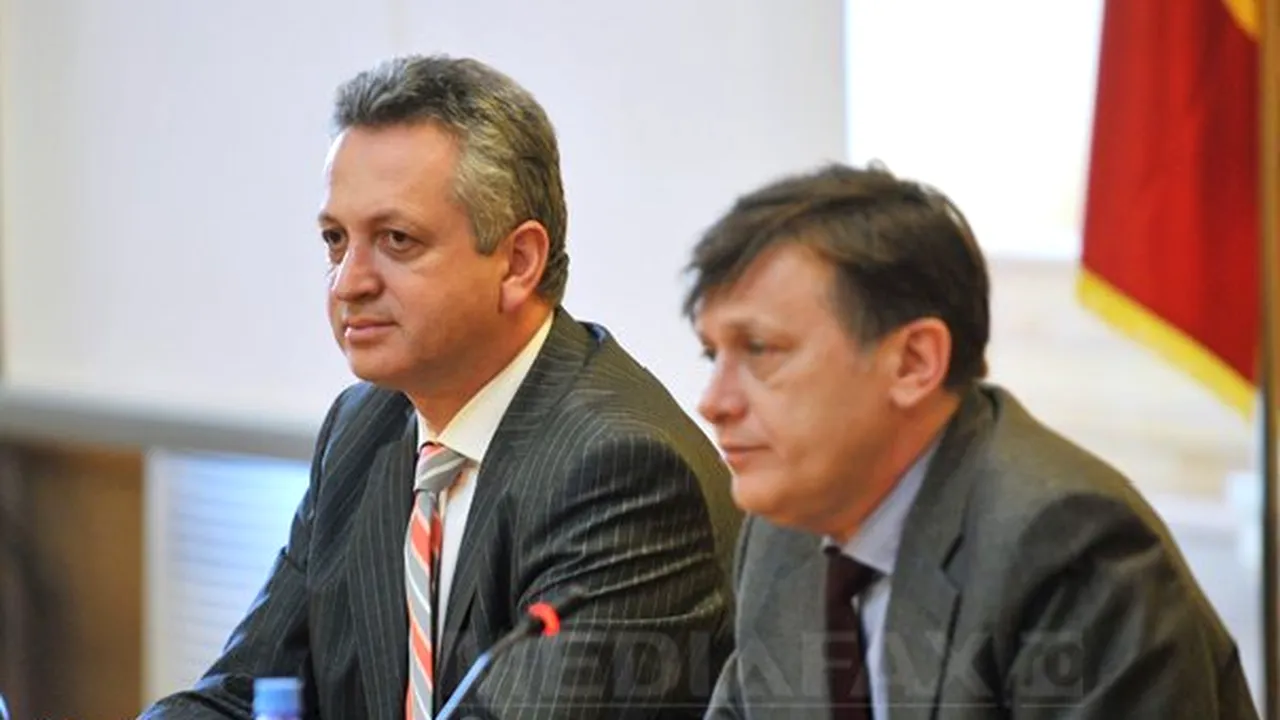 Fenechiu a prezentat, alături de Antonescu, bilanţul la şase luni în fruntea Transporturilor