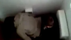 Iaşi: Elevii filmaţi întreţinând relaţii sexuale în liceu, sancţionaţi cu scăderea notei la purtare