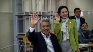 Lenin Moreno revendică victoria în cadrul alegerilor prezidenţiale din Ecuador, rivalul său solicită renumărarea voturilor
