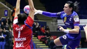 Emoţii pentru Cristina Neagu. Handbalista a plecat în Belgia pentru a se opera la genunchi