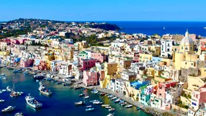 Surpriza unui top turistic. O mică insulă a întrecut locuri celebre și a fost declarată cea mai autentică destinație din Italia