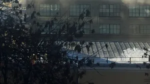 Peste 1.000 de persoane, evacuate dintr-un centru comercial din Moscova din cauza unui incendiu - VIDEO