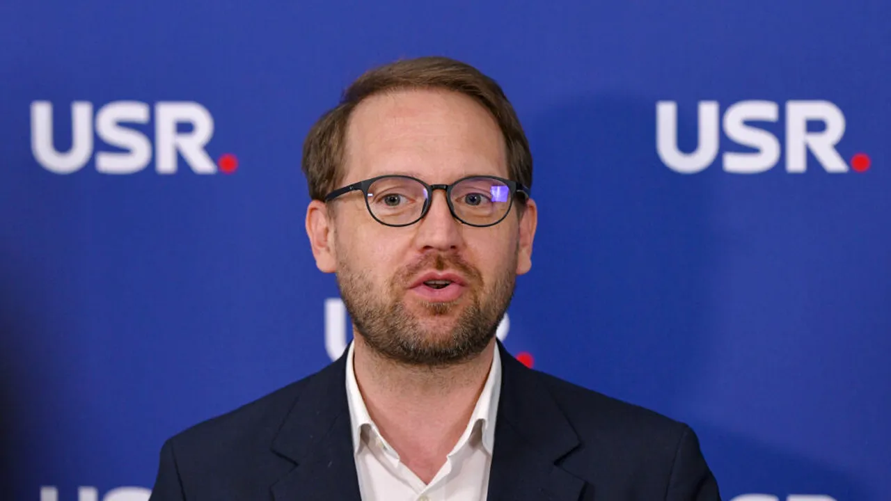 Dominic Fritz afirmă că păstrarea ratingului de țară este doar un respiro pentru România: „Am scăpat de junk. Nu am scăpat de pericol”