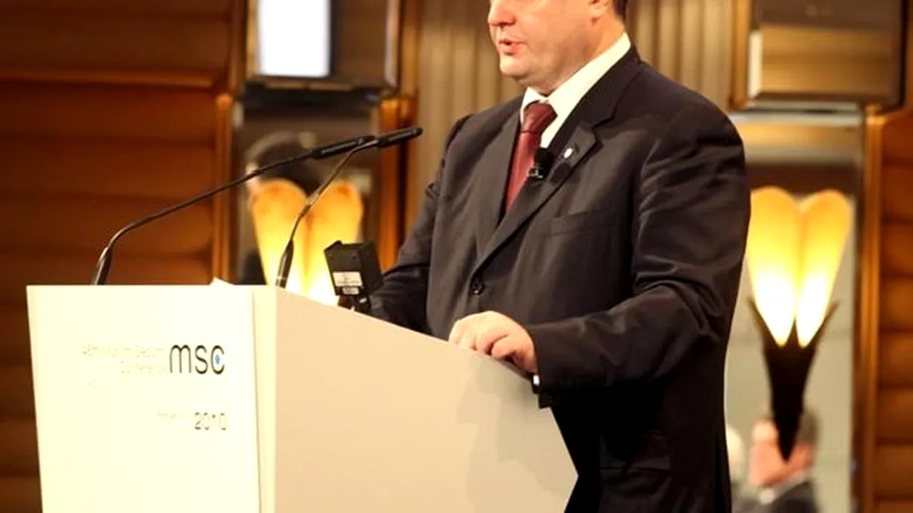 Un miliardar şi fost lider al 