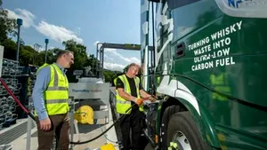 Scoţia: camioane alimentate cu deşeuri de la whisky