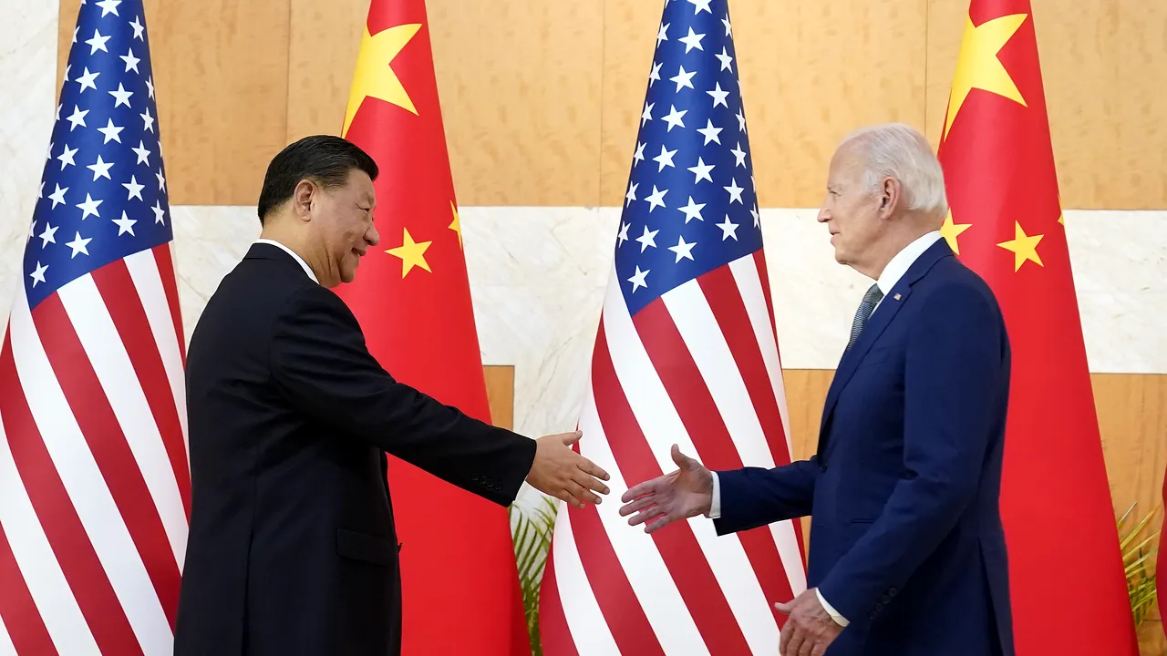 Biden se va întâlni miercuri cu Xi. Liderii celor două superputeri ale lumii speră prin diplomaţie să reducă tensiunile dintre ţările lor