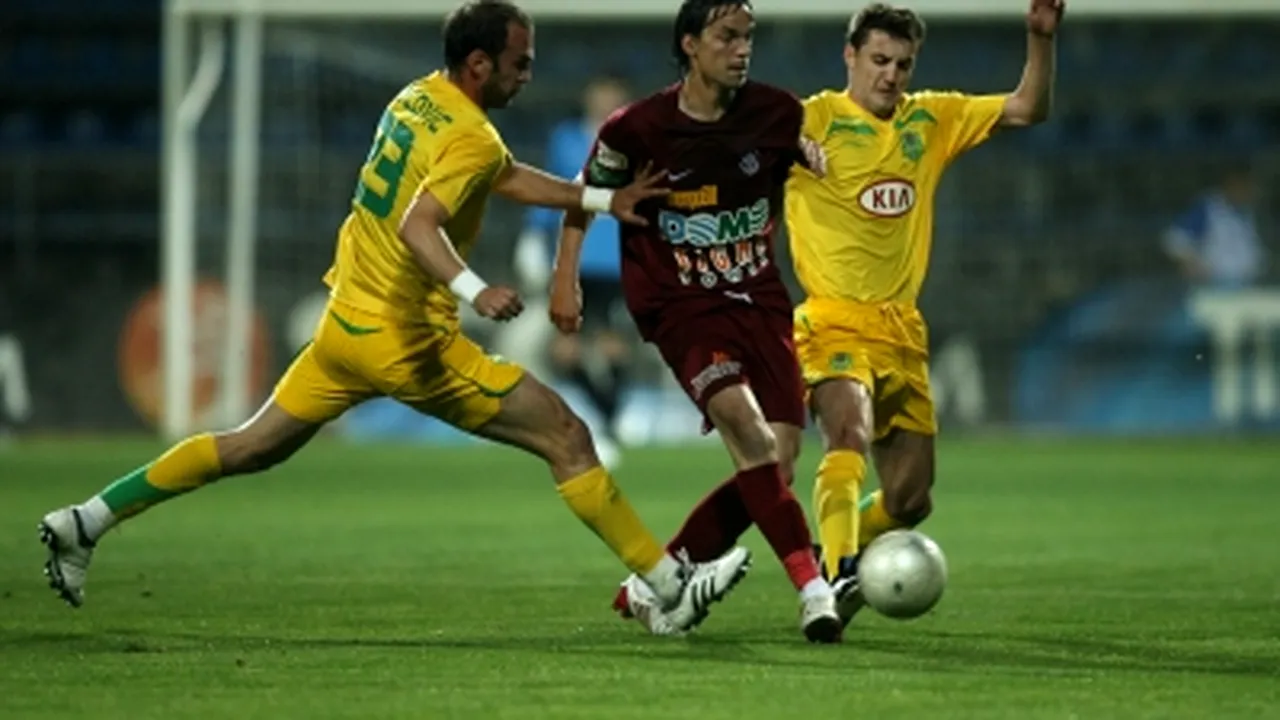 CFR Cluj a învins echipa FC Vaslui, scor 2-0, şi s-a calificat în finala Cupei României