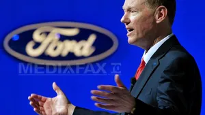 Google îl aduce în board pe fostul şef Ford Alan Mullaly şi întăreşte proiectul maşinii autonome