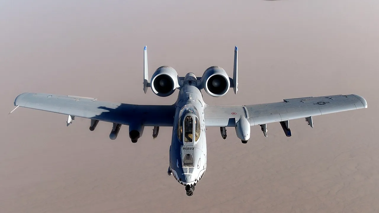 De ce americanii nu le livrează ucrainenilor aeronave ca A-10 Thunderbolt II? Experţi militari: sunt lente, vulnerabile, iar Rusia nu este ca Irak