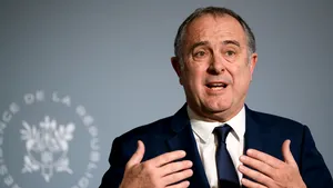 Franţa va permite accesul sezonierilor din alte state UE în anumite condiţii