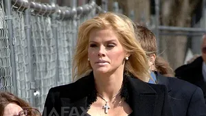 Fiica Annei Nicole Smith pierde orice şansă de a moşteni averea miliardarului J. Howard Marshall