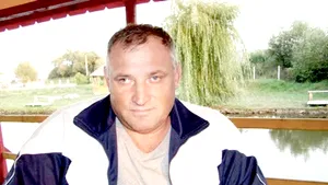 Antrenor de judo, condamnat la trei ani şi două luni de închisoare pentru proxenetism