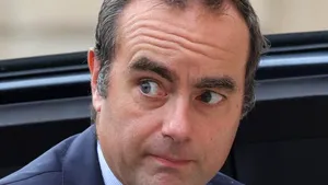 Miniștri cu averi de milioane, diamante și conturi pe minus: contrastele din executivul francez