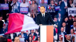 Creșterea record a piețelor din Polonia se confruntă cu testul turului doi al alegerilor prezidențiale