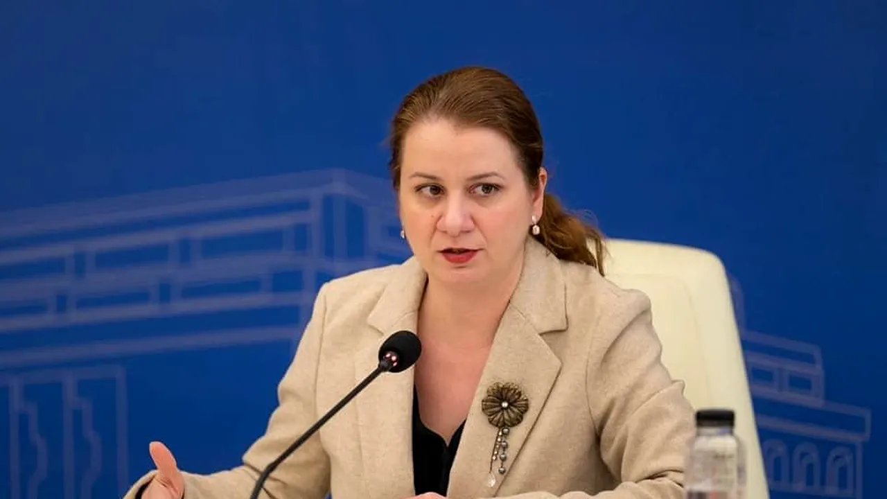 Ligia Deca, aviz favorabil în Comisia de Învăţământ