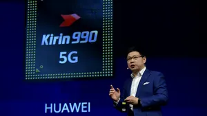Gigantul tehnologic Huawei rămâne fără cipuri pentru procesoare. Sancţiunile americane obligă compania să oprească producţia