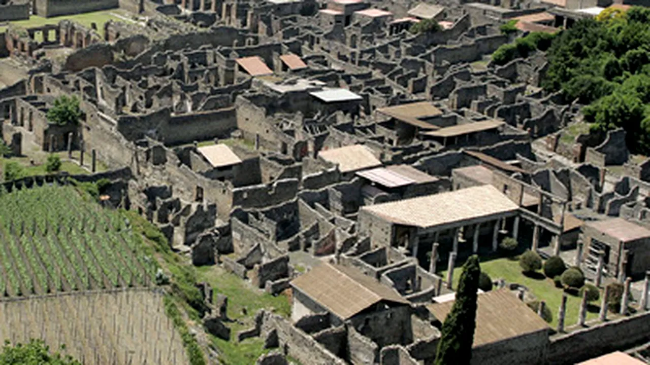 Guvernul italian declară stare de urgenţă la situl arheologic de la Pompei