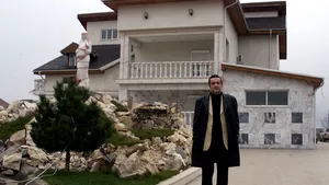 Casa din Pipera a dispărut din declaraţia de avere a lui Gigi Becali