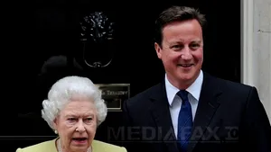 Partidul Conservator obţine majoritatea absolută. David Cameron s-a întâlnit cu regina Elizabeth - VIDEO