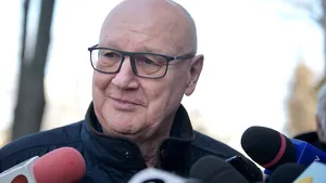 Ioan Mircea Paşcu critică schimbările din PSD: Nu e admisibil să schimbe, în mai puţin de patru ani, trei premieri şi 100 de miniştri 