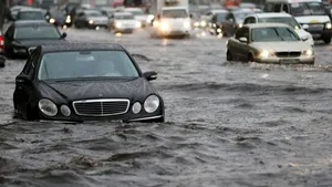CODUL PORTOCALIU de inundaţii, prelungit până marţi la ora 10.00. Care sunt zonele afectate