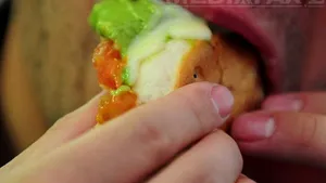 STUDIU: Angajaţii care îşi urăsc locurile de muncă prezintă un risc mai mare de îngrăşare