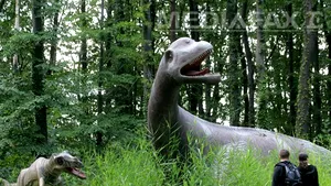 Proiecte excentrice: După ce a anunţat construirea vasului Titanic II, Clive Palmer vrea să amenajeze un parc al dinozaurilor robotizaţi