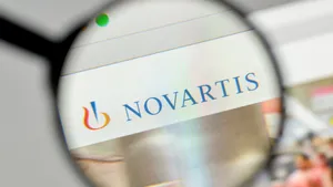 Un grup anarhist grec a vandalizat sediul companiei farmaceutice Novartis de la Atena