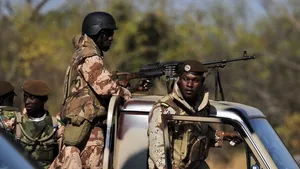 Armata algeriană controlează în totalitate complexul unde a avut loc luarea de ostatici. Cel puţin 34 de ostatici străini şi 15 răpitori ar fi fost ucişi. Românul nu mai figurează printre ostatici - surse islamiste