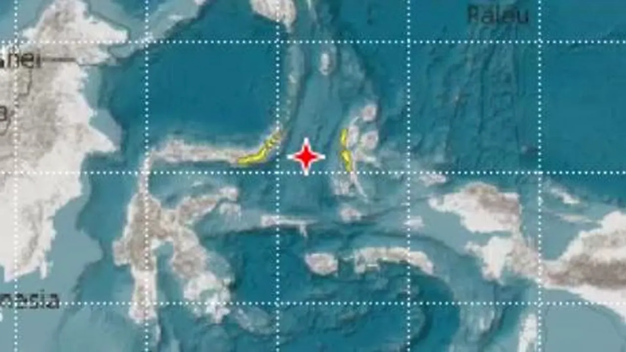 Cutremur de suprafaţă de 6,9 grade, produs în Indonezia / A fost emisă o alertă de tsunami, anulată ulterior
