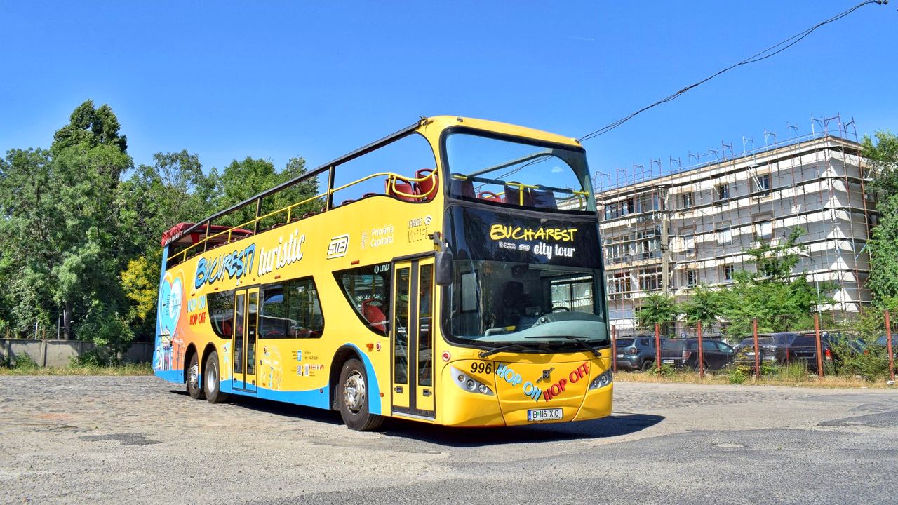 Bucharest city sightseeing bus 60 photos - Morilly.com