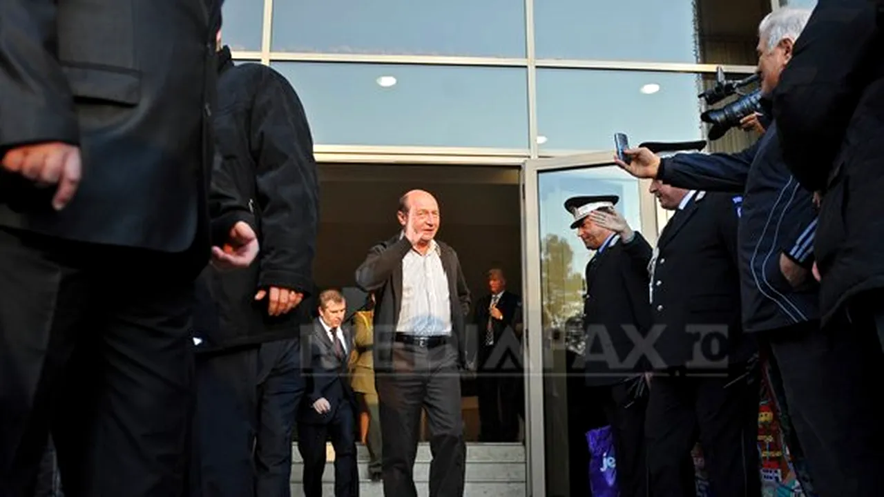 Băsescu: Fac un apel tuturor românilor la încredere în ei înşişi, la responsabilitate, la generozitate