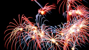 Cum a arătat „ziua eliberării” de starea de urgenţă. Străzi pline şi artificii 
