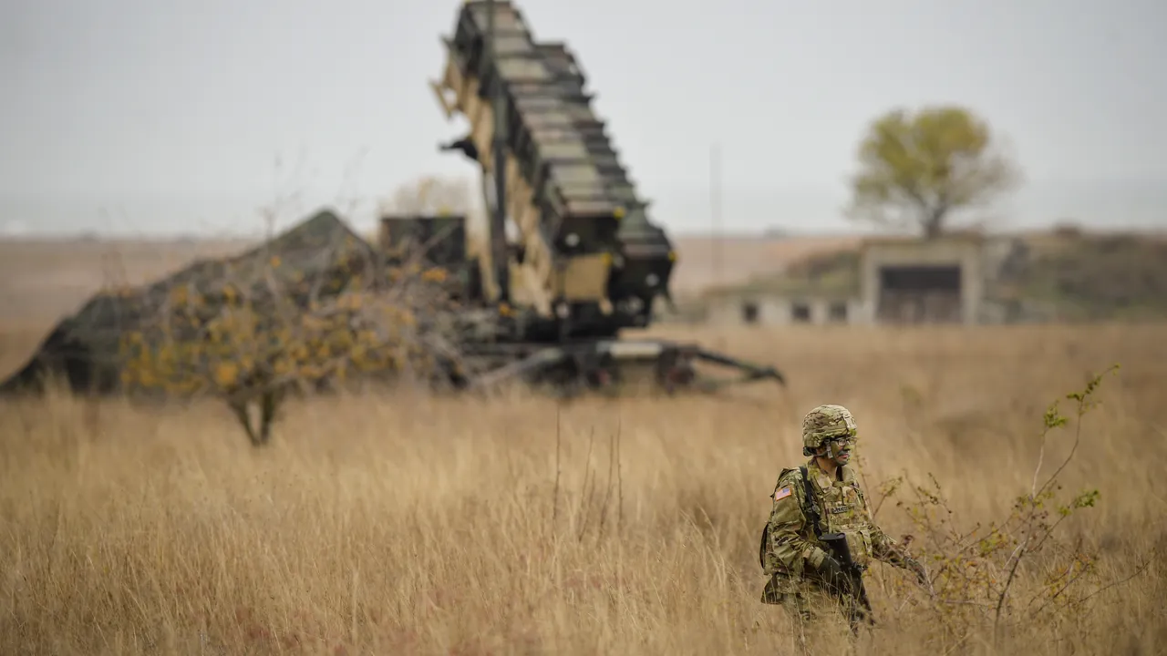 România vrea să cumpere RACHETE de tip Patriot de la guvernul SUA. Ce reprezintă acest sistem de apărare şi câte ţări deţin un astfel de armament - INFOGRAFIC