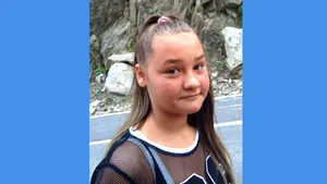 Fetiţa de 13 ani din Mehedinţi, dispărută duminică seara a fost găsită/ Adolescenta a fost preluată de poliţişti