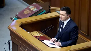 Zelenski insistă pentru o discuţie directă cu Putin, 