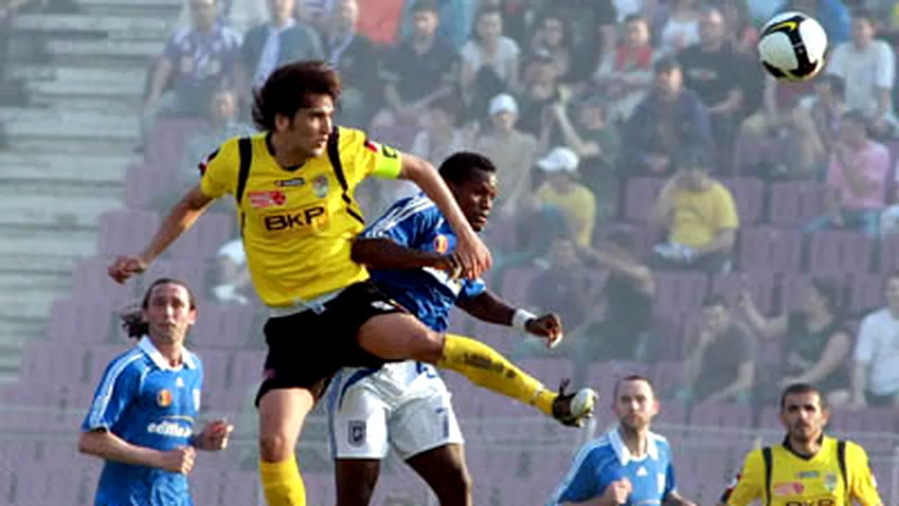 Şase persoane amendate şi trei cu dosare penale, după meciul FC Timişoara-FC U. Craiova