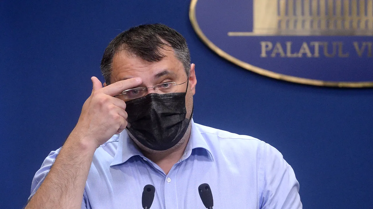 Cristian Ghinea: Boloş creează din pix peste 500 de posturi noi, ca să îşi mulţumească patronii politici